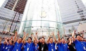 Di Tengah Perang Dingin, Apple Asal AS Justru Jadi Jawara di Tiongkok