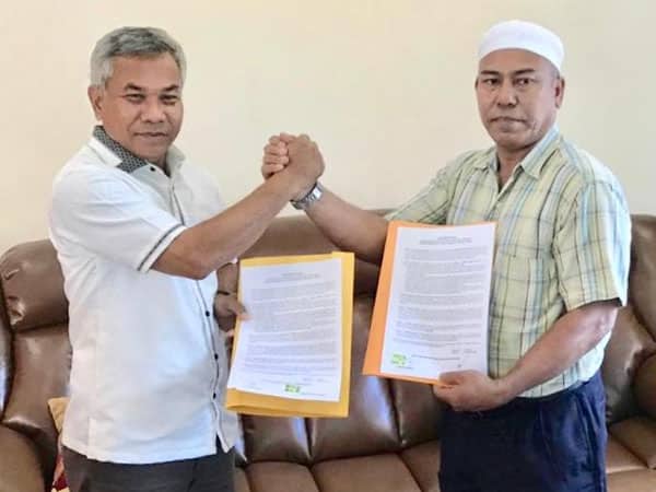 Teken Kontrak Politik, Haji Lakok Alihkan Dukungan ke Martin-Farhan 1
