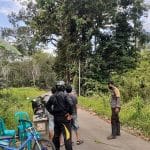 Polsek Nanga Taman Imbau Pengunjung Batu Joto Terapkan Protokol Kesehatan 20
