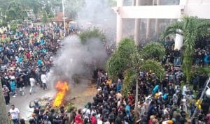 Polisi Amankan 26 Oknum Massa Anarkis Demo Tolak Omnibus Law Ciptaker di Kalbar 5