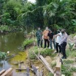 Plt Bupati Ketapang Tinjau Kerusakan Fasilitas Umum Akibat Terjangan Banjir 13