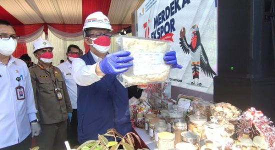 Keren! Kalbar Ekspor 26 Ton Pasta Durian ke China