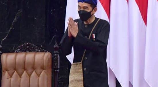 Pakai Baju Adat Baduy, Presiden Jokowi Sampaikan Pidato Kenegaraan dalam Sidang Tahunan MPR 2021