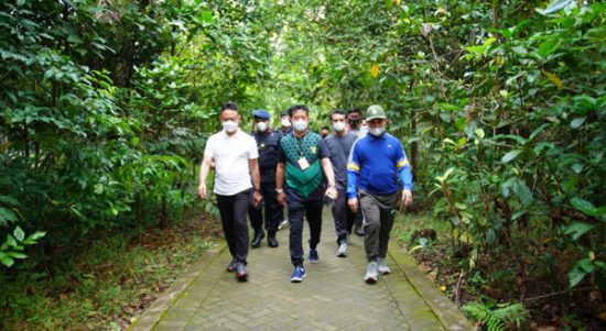 Mentan Syahrul Yasin Limpo Nikmati Jogging di Taman Digulis Untan