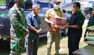 BPBD Kapuas Hulu Salurkan Bantuan Sembako untuk Korban Kebakaran di Buak Limbang