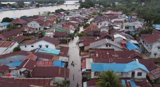 Keraton Tayan Terima Bantuan Kemanusiaan untuk Warga Terdampak Banjir