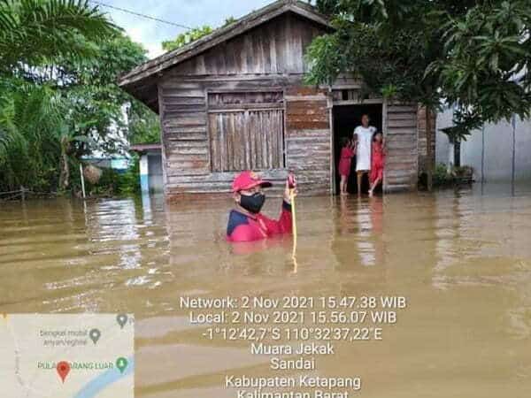 Ribuan Rumah Warga di Sandai Ketapang Terendam Banjir