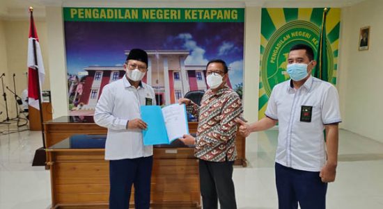 Jalin Kerjasama Layanan Posbakum Dengan LBH Borneo Tanjungpura Indonesia, PN Ketapang Harap Akses Pencari Keadilan Semakin Luas
