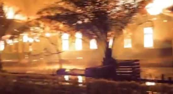 Barak Batalyon 644 Walet Sakti Kapuas Hulu Terbakar
