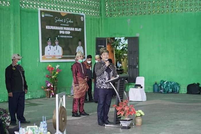Sekda Ketapang Alexander Wilyo membuka IPSI Cup 2022 di GOR Pelti, Kamis 10 Februari 2022