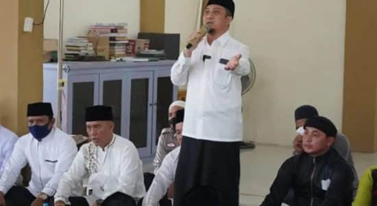 Wahyudi Hidayat Dampingi Ustadz Yusuf Mansur Tabligh Akbar di Nanga Tepuai Kapuas Hulu
