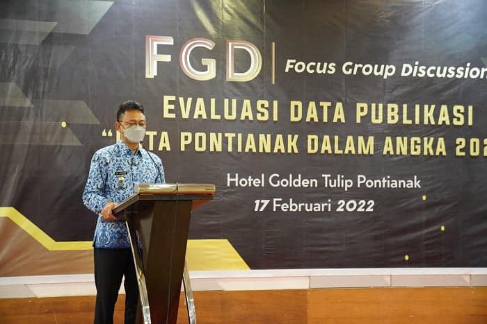 Wali Kota Pontianak Edi Rusdi Kamtono membuka FGD Evaluasi Data Publikasi Kota Pontianak Dalam Angka 2022.