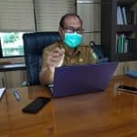 Kepala Dinas Kesehatan Provinsi Kalbar Hary Agung Tjahyadi saat diwawancarai wartawan / PLBN Entikong