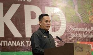 Ketua DPRD Kota Pontianak Satarudin saat memberikan sambutannya dalam Musrenbang RKPD Pontianak tahun 2023. (Foto: Prokopim For KalbarOnline.com)
