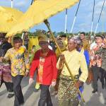 Momen saat Gubernur Sutarmidji menghadiri peresmian Jembatan Kyai Mangku Negeri oleh Bupati Ketapang Martin Rantan