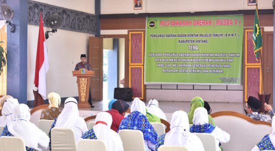 BKMT Kabupaten Sintang Organisasi Penggerak Kaum Ibu, Jarot Winarno: Perannya Sangat Penting 1