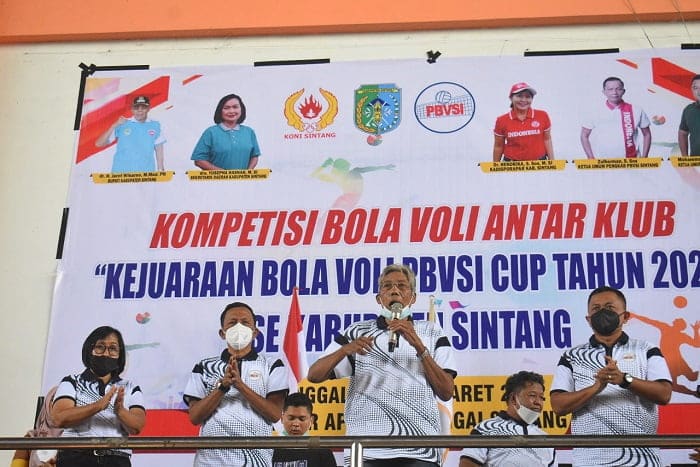 PBVSI Cup 2022 di Indoor Apang Semangai, Jarot Winarno: Semoga Melahirkan Atlet Bola Voli yang Siap Tanding 1