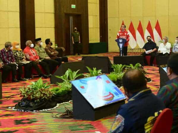 Beri Arahan ke Gubernur se-Indonesia Soal IKN, Presiden Jokowi: Bukan Berarti Kita Ingin Meninggalkan DKI