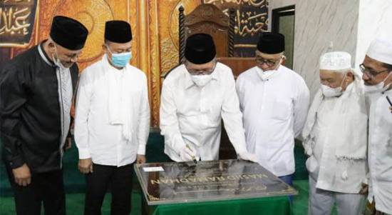 Gubernur Kalbar Sutarmidji saat meresmikan Masjid Ramadhan Pontianak