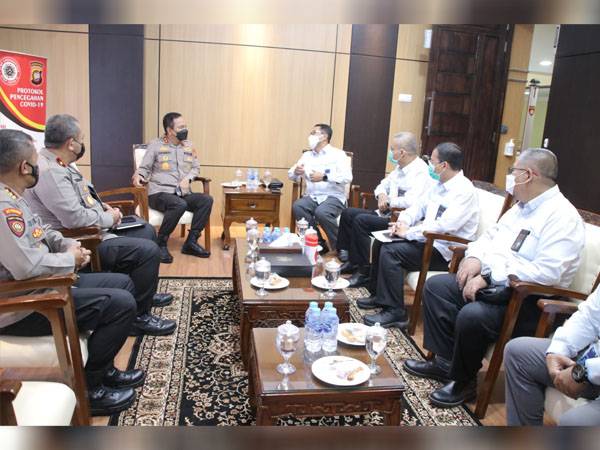 Tingkatkan Kualitas Pelayanan Listrik, PLN Kalimantan Jalin Kerjasama dengan Polda Kalbar