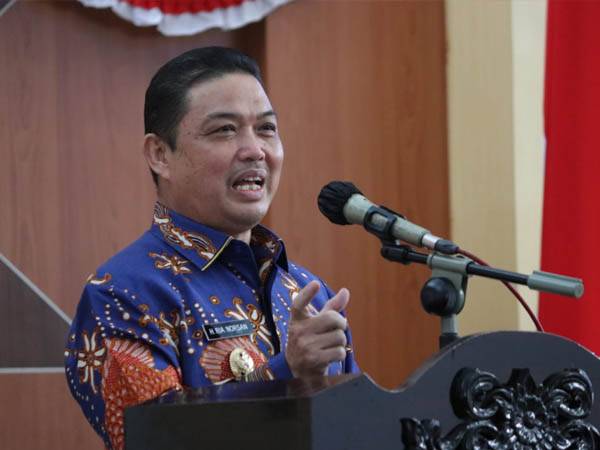 Wakil Gubernur Kalbar Ria Norsan memberikan sambutannya dalam Musrenbang RKPD Kapuas Hulu tahun anggaran 2023