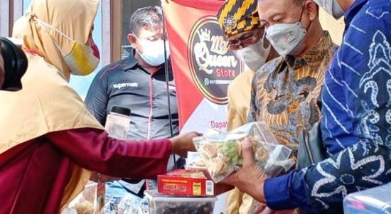Edi Kamtono Ajak Warga Pontianak Belanja Produk Lokal Bangkitkan UMKM