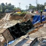 Mobil Boks Mitshubisi Terguling di Depan Taman Makam Pahlawan, Polisi: Pandanga Sopir Terbatas 6