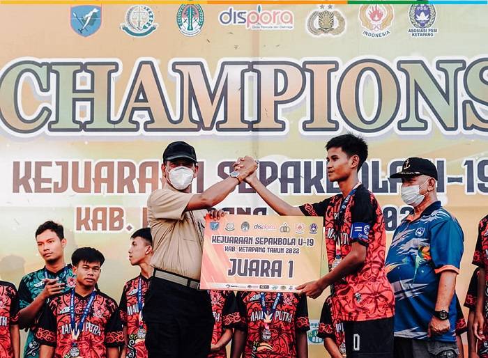 Kejuaraan Sepakbola U-19 Kabupaten Ketapang 2022, Farhan: Pemenang Jangan Cepat Puas dan Bangga Diri 1