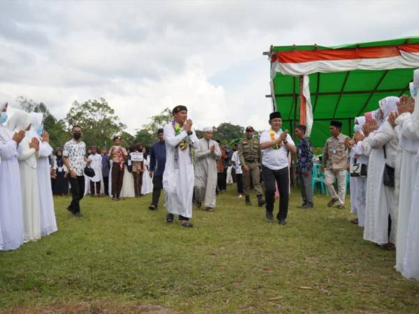 Wakil Bupati Kapuas Hulu Wahyudi Hidayat membuka Pondok Ramadan se-Kecamatan Bunut Hulu