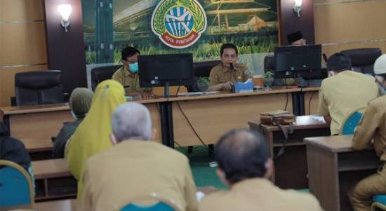 Wakil Wali Kota Pontianak Bahasan memimpin rapat koordinasi persiapan untuk Program Adipura