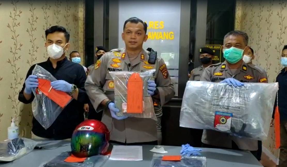 Pelaku dan barang bukti diamankan oleh Polres Singkawang guna proses penyidikan lebih lanjut. (Foto: Istimewa)