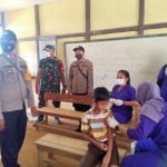 Pelaksanaan Vaksinasi Merdeka Anak usia 6 - 11 tahun oleh para murid SDN 06 dan di SDN 16 Desa Tanjung Sokan. (Foto: Istimewa)