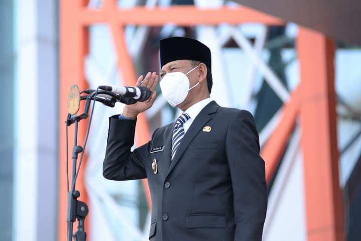Wakil Bupati Kabupaten Ketapang, Farhan, menjadi inspektur upacara pada peringatan Hari Kebangkitan Nasional 2022 ke-144. (Foto: Istomewa)