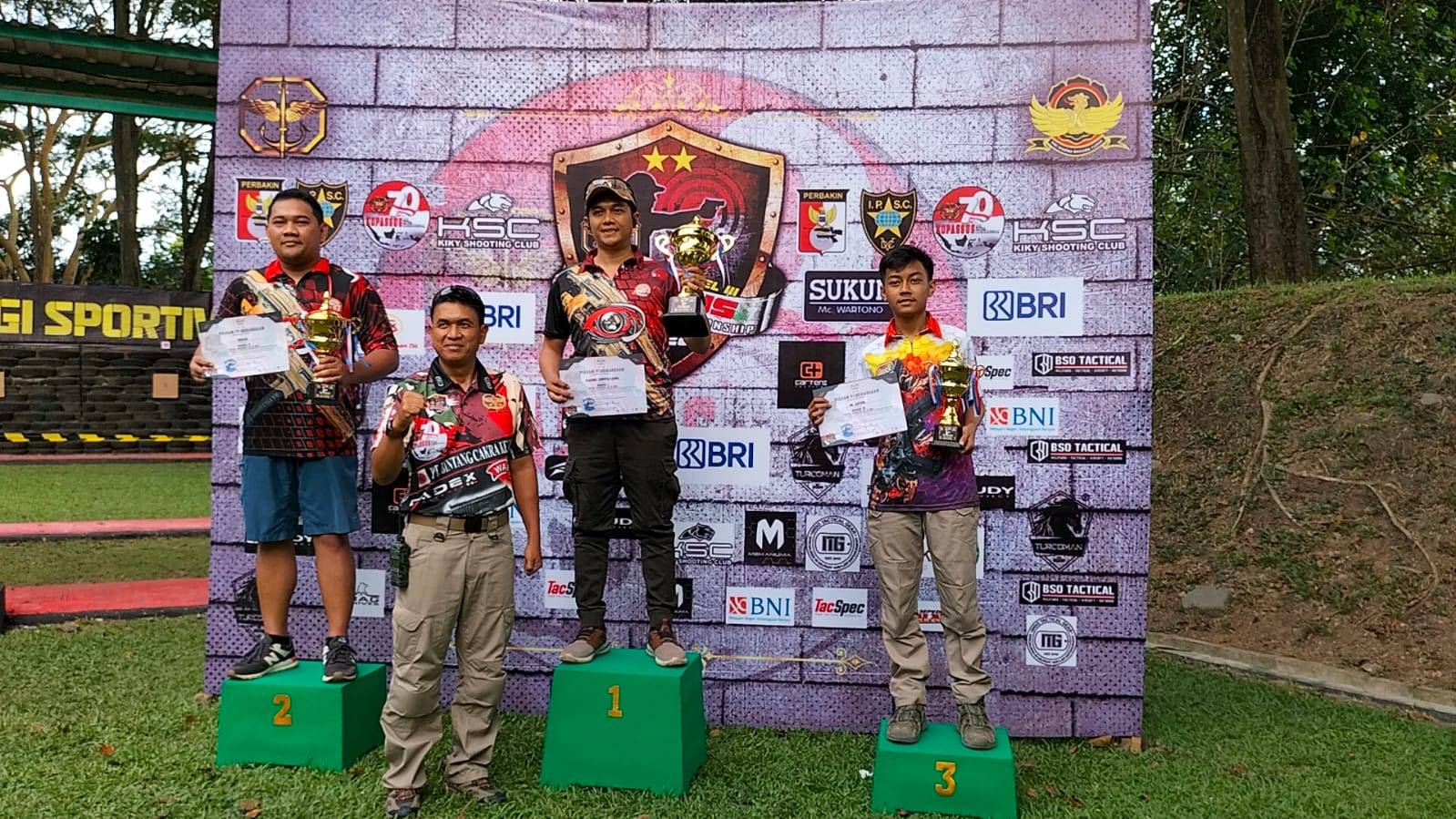 Muhammad Arvin Rajendra Hafizh merupakan atlet menembak muda asal Kubu Raya, Kalimantan Barat yang sudah banyak menorehkan prestasi, baik regional maupun nasional. (Foto: Dokumen/Istimewa)