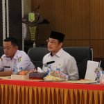 Wakil Gubernur Kalimantan Barat, Ria Norsan saat memberikan arahan langsung kepada Tim Pencegahan Stunting Kabupaten Sambas, di Kantor Bupati Sambas, Rabu (22/06/2022). (Foto: Istimewa)
