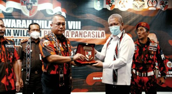 Sekda Provinsi Kalimantan Barat, Harisson saat menghadiri sekaligus membuka secara resmi Musyawarah Wilayah (Muswil) VIII Pemuda Pancasila Provinsi Kalbar di Hotel Mahkota Pontianak, Rabu (22/06/2022). (Foto: Istimewa)