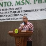Sekda Kalbar, Harisson saat memberikan sambutan pada acara pelantikan Ketua STIK Muhammadiyah Pontianak di Aula Ki Bagoes Hadi Koesomo STIK Muhammadiyah Pontianak, Kamis (23/06/2022). (Foto: Istimewa)