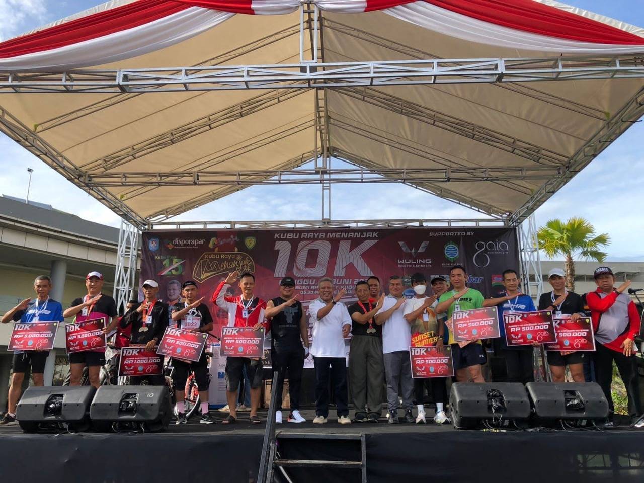 Lomba lari bertajuk "Kubu Raya Menanjak 10 K" ini digelar pada Minggu, 26 Juni 2022. (Foto: Istimewa) 