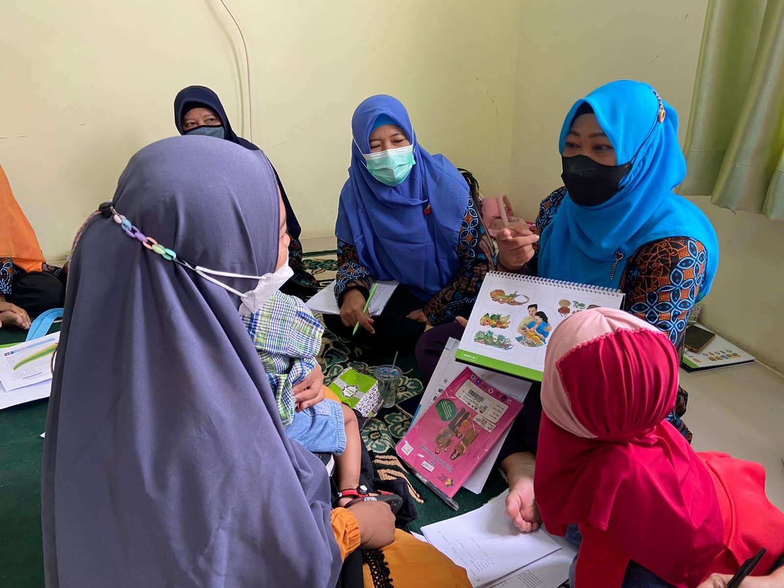 Asosiasi Ibu Menyusui Indonesia (AIMI) Provinsi Kalimantan Barat, menggandeng kader posyandu di beberapa kecamatan di Kota Pontianak untuk menggencarkan sosialisasi PMBA. (Foto: Istimewa)