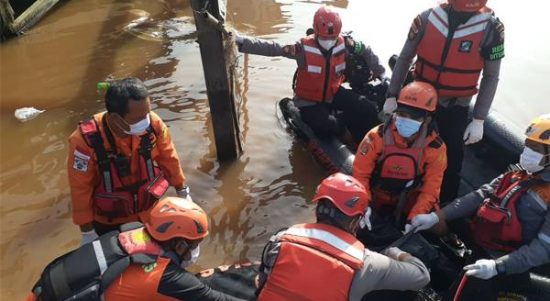 Tiga Hari Pencarian, Korban Laka Air di Sungai Raya Akhirnya Ditemukan