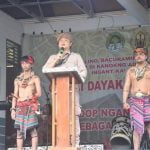 Sekda Ketapang, Alexander Wilyo, saat membuka pelaksanaan Gawai Nyapat Taunt, Kamis (30/06/2022). (Foto: Istimewa)