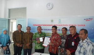 Acara penandatanganan MoU Bank Kalbar Cabang Putussibau dengan Bapenda Kapuas Hulu. (Foto: Istimewa)