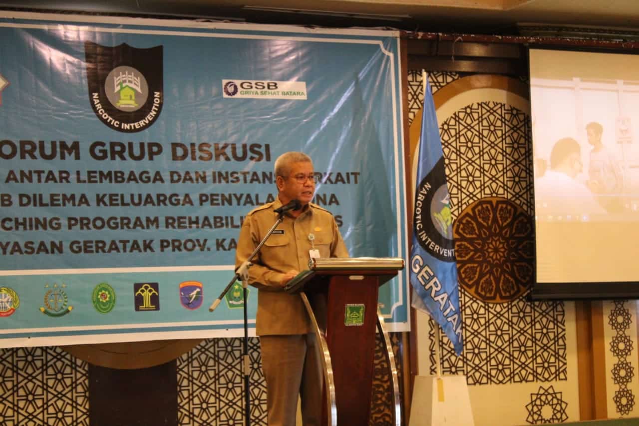Sekda Provinsi Kalimantan Barat, Harisson membuka acara Sosialisasi Program Rehabilitasi Napza Gratis yang diselenggarakan oleh Yayasan RBM Geratak, di Aula Masjid Raya Mujahidin Pontianak, Selasa (02/08/2022). (Foto: Istimewa)