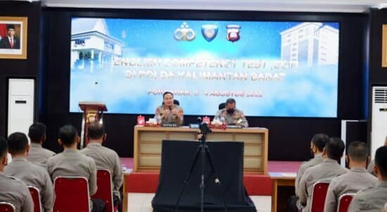 Tim Mabes Polri memberikan sosialisasi peacekeeper dan ECT ke jajaran Polda Kalbar. (Foto: Istimewa)