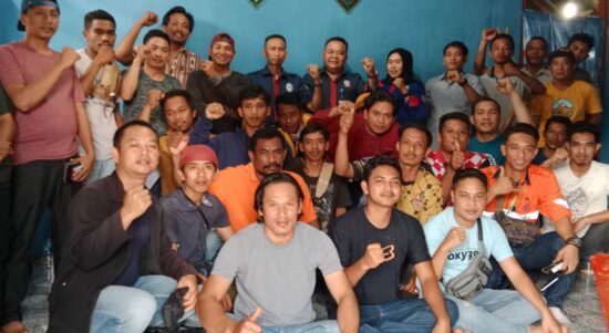 Pengurus Komisariat (PK) Serikat Buruh Sejahtera Indonesia (SBSI) di PT Hasta Panca Mandiri Utama (HPMU) Kecamatan Air Upas, resmi dibentuk, pada Jumat tanggal 5 Agustus 2022. (Foto: Istimewa)