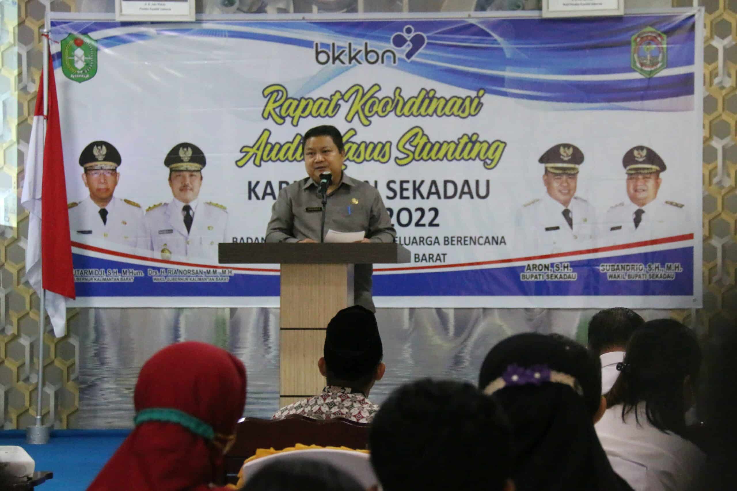 Wakil Bupati Sekadau, Subandrio memberikan kata sambutan dalam Rapat Koordinasi Tim Audit Kasus Stunting (AKS), di Hotel Vinca Borneo Kabupaten Sekadau, Rabu (14/09/2022). (Foto: Biro Adpim for KalbarOnline.com)