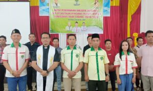 Foto bersama para Pengurus Pemuda Katolik Komac Kecamatan Tanah Pinoh. (Foto: BS/KalbarOnline.com)