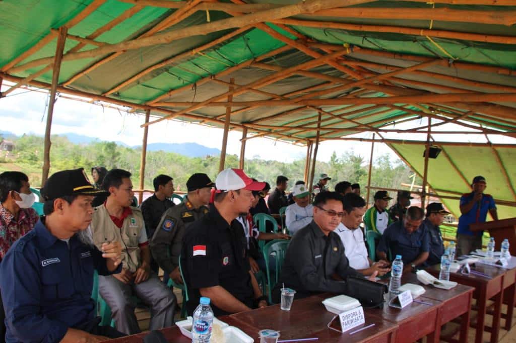 Sekda Kapuas Hulu, Mohd Zaini menghadiri peresmian TESTA di Desa Buak Limbang, Kecamatan Pengkadan, Minggu (11/09/2022). (Foto: Istimewa)