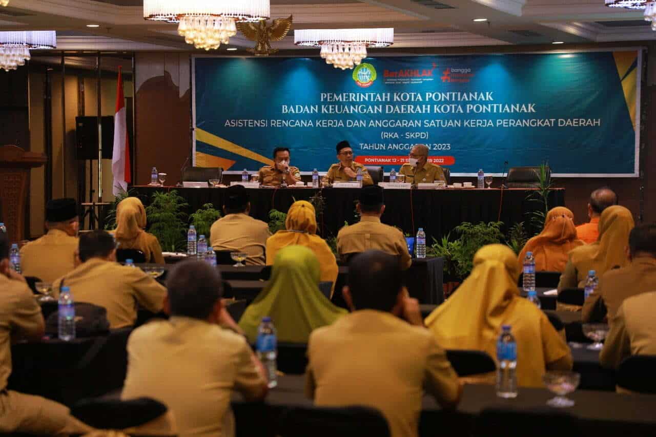 Asistensi RKA-SKPD Kota Pontianak Tahun Anggaran 2023, di Hotel Mahkota, Jalan Sidas, Senin (12/09/2022). (Foto: Prokopim For KalbarOnline.com)