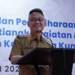 Wali Kota Pontianak, Edi Rusdi Kamtono memberikan sambutan pada Pelatihan Vokasi NSUP-Program KOTAKU Kegiatan Pemanfaatan dan Pemeliharaan. (Foto: Prokopim For KalbarOnline.com)